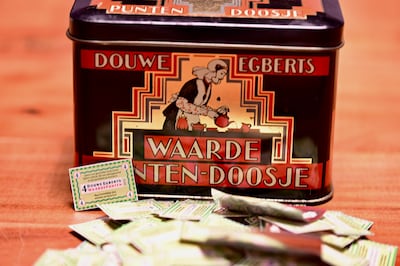 Opluchting voor noeste spaarders: de zegeltjes van Douwe Egberts kun je inleveren bij Bruna