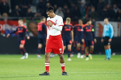 utrecht-11-12-2025-stadium-galgenwaard-season-2025-2026-uefa-europa-league-football-league-phase-matchday-6-match-between-fc-utrecht-and-nottingham-forrest-picture-shows-fc-utrecht-player-sebastian-haller-disappointed-after-the-1-2