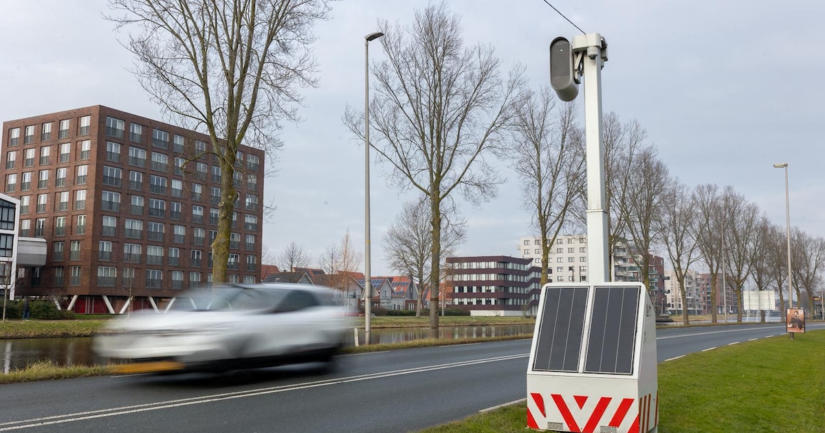 Flexflitser geplaatst langs Jaagweg in Purmerend