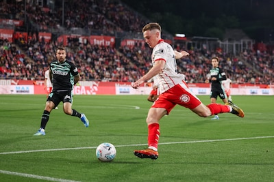 Former Ukrainian top talent Viktor Tsygankov (28) lands in Amsterdam after WhatsApp row with Girona