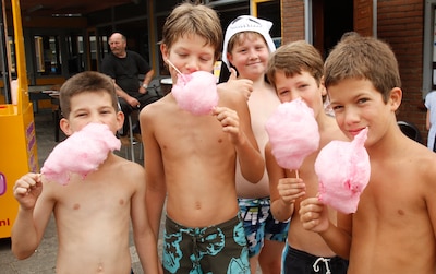 Holiday host families wanted in South Holland and North Holland