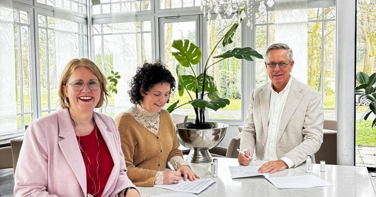 Beneden-Leeuwen bouwt aan zorgzame buurt met samenwerkingsovereenkomst