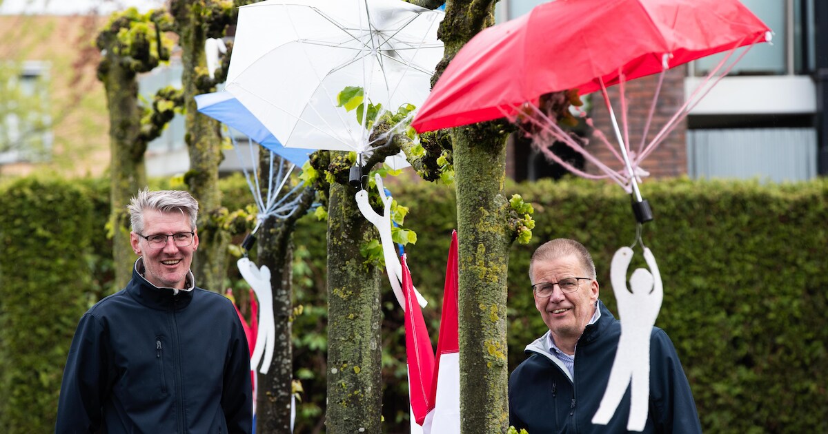 ‘Alsof het in het water zit’; Bathmen zet massaal schouders onder viering 80 jaar vrijheid