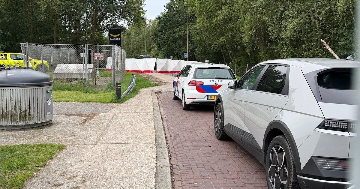 Dode op parkeerplaats N36 is een man uit Almelo, onderzoek nog in volle gang