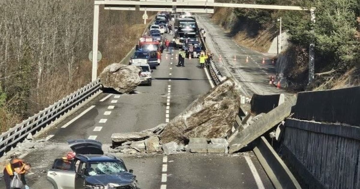 Gigantische rotsmassa dreigt op weg naar Franse Alpen te storten ...