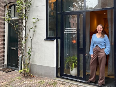 Voor deze deur in Utrecht worden héél veel selfies gemaakt, maar wat zit er achter?