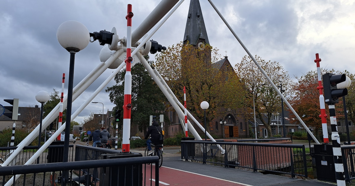 Storing: drie bruggen gestremd voor al het vaarverkeer