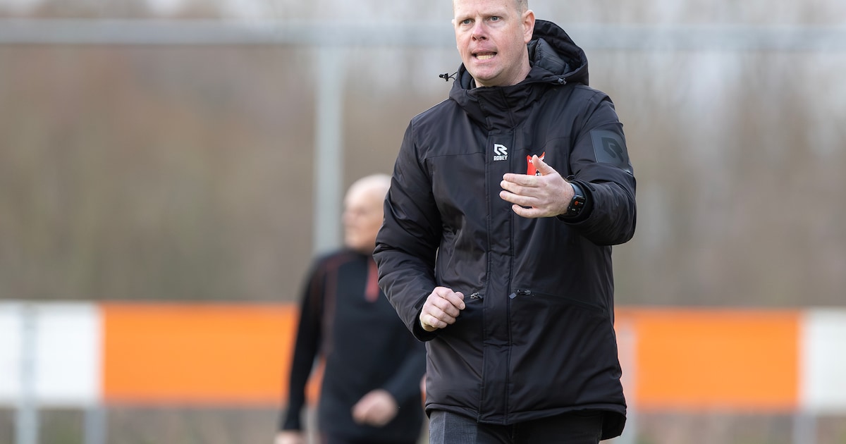 Vitesse Delft en trainer Nick van den Bos na dit seizoen uit elkaar