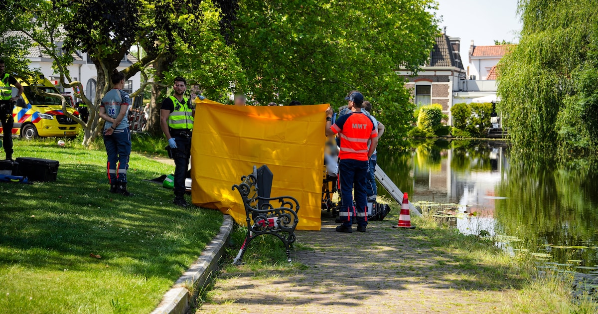Persoon uit water gehaald in Oudewater, traumahelikopter gealarmeerd