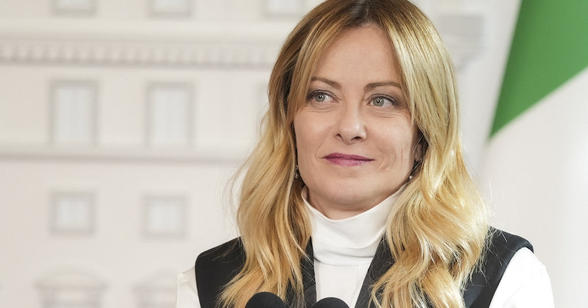 Meloni kan lachen om AI-lingeriefoto, maar is ook kritisch: ‘Veel anderen kunnen zich niet verdedige