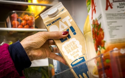 Oat milk giant Oatly chooses Zeeland: farmers to supply oats on a massive scale