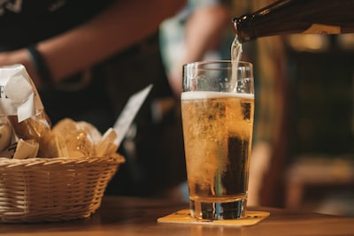 Eerst trappen, dan tappen: deze nieuwe bierroute in en om Hengelo wil je proberen