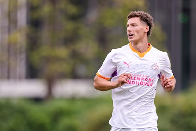 LIVE | Van Bommel en Plea in PSV-basis bij laatste serieuze test richting Johan Cruijff Schaal