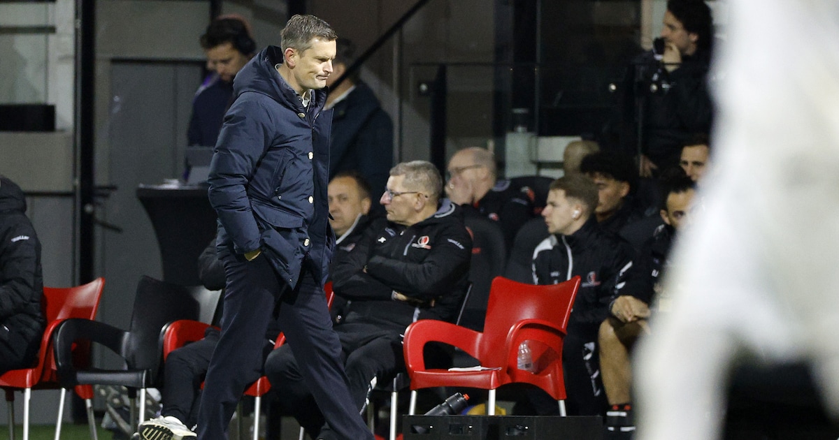 LIVE | Helmond Sport moet op bezoek bij Jong AZ winnen, ander kan laatste plek in de KKD zomaar real