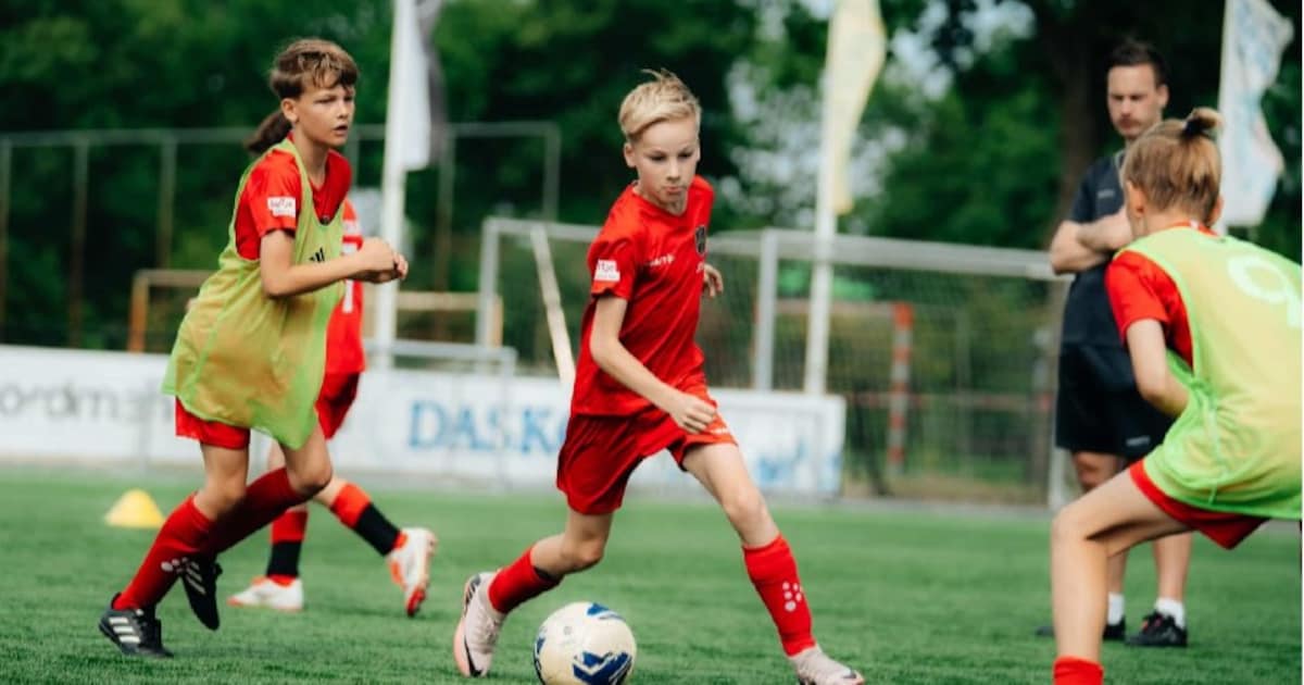 Skills Voetbaldagen bij VV d’Olde Veste ’54 in de meivakantie