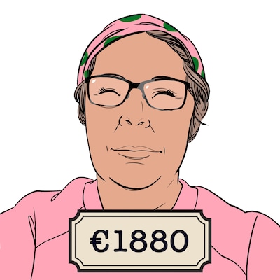 Meryem (56) werkt bij een notariaat: ‘Geen dertiende maand, winstuitkering of fietsplan’