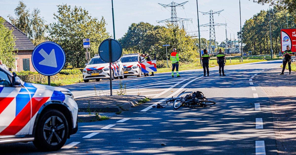 Fietser raakt zwaargewond bij botsing met vrachtwagen in Schijndel