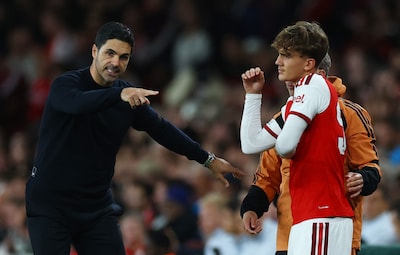 Vlak na flinke salarisverhoging: Arsenal-coach Mikel Arteta verdedigt beslissing om 60 werknemers te ontslaan