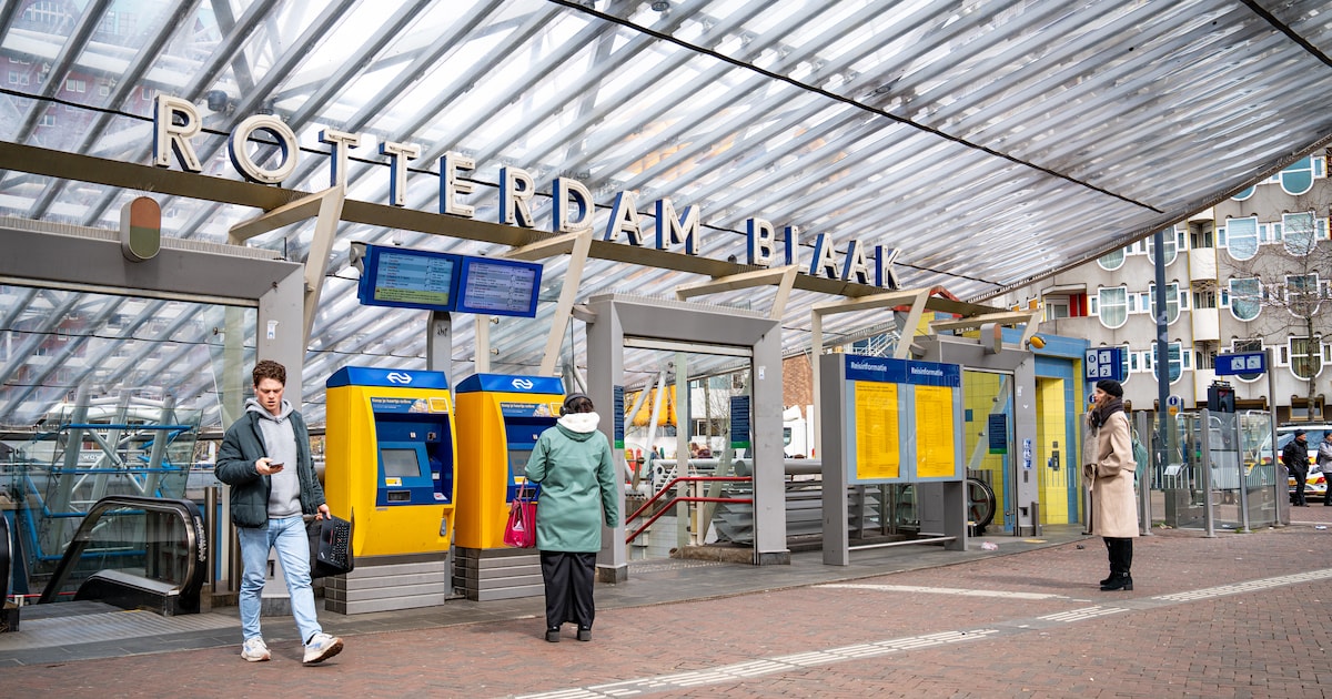 Treinen stoppen een week lang niet op station Rotterdam Blaak | Regio ...