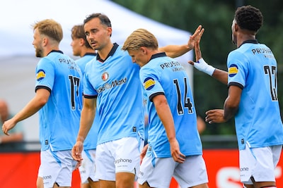 Feyenoord wint dankzij invallers op Varkenoord van Charleroi