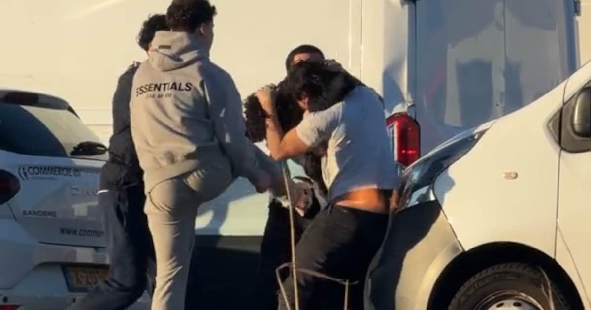Politie verricht meerdere arrestaties na ‘virale’ vechtpartij op snelweg