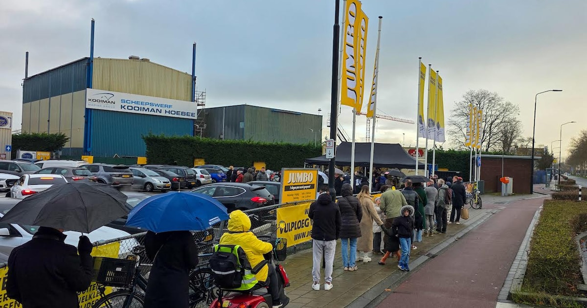 Aftellen naar 2026: carbidschieten en meterslange rijen voor oliebollen