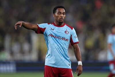 Van captain tot transfer­kan­di­daat: hoe de situatie rond Quinten Timber Feyenoord wakker schudt