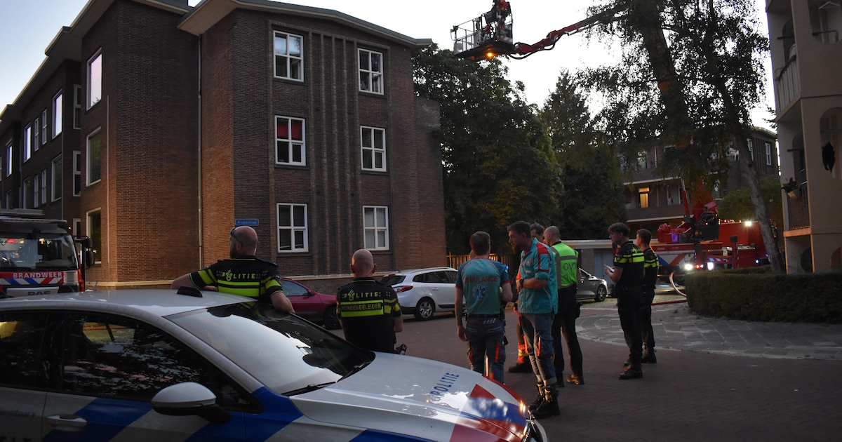 Uitslaande brand in woning aan de Paramaribostraat snel onder controle