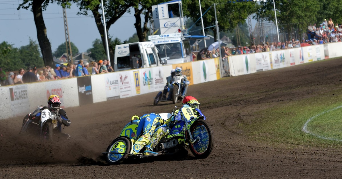 Internationale motortalenten maken hun opwachting bij de grasbaanraces in Staphorst