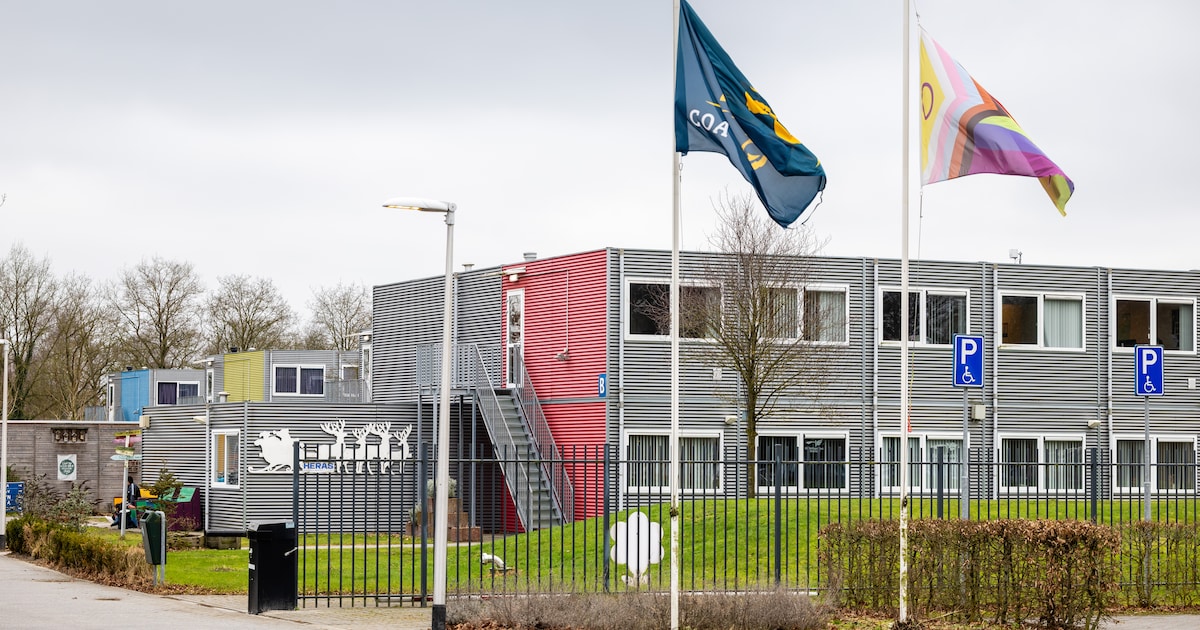 COA betaalt 55.000 euro per dag voor openhouden azc: waarom Hardenberg dat geld nog niet aanraakt