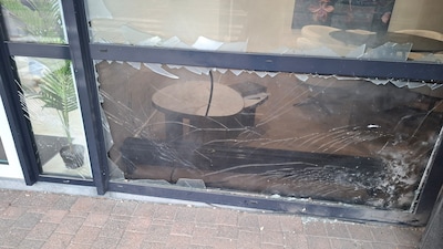 Cobra voor de deur van barbershop veroorzaakt explosie in Rijsbergen: ‘Dit is geen vandalisme, maar 