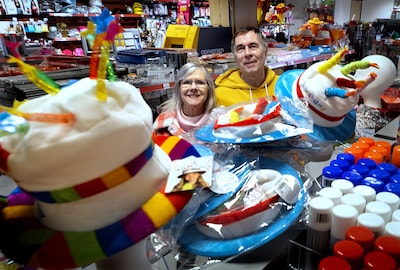 De winkel waar pubers bloosden en moeders scoorden gaat dicht: opvolger laat niks meer horen