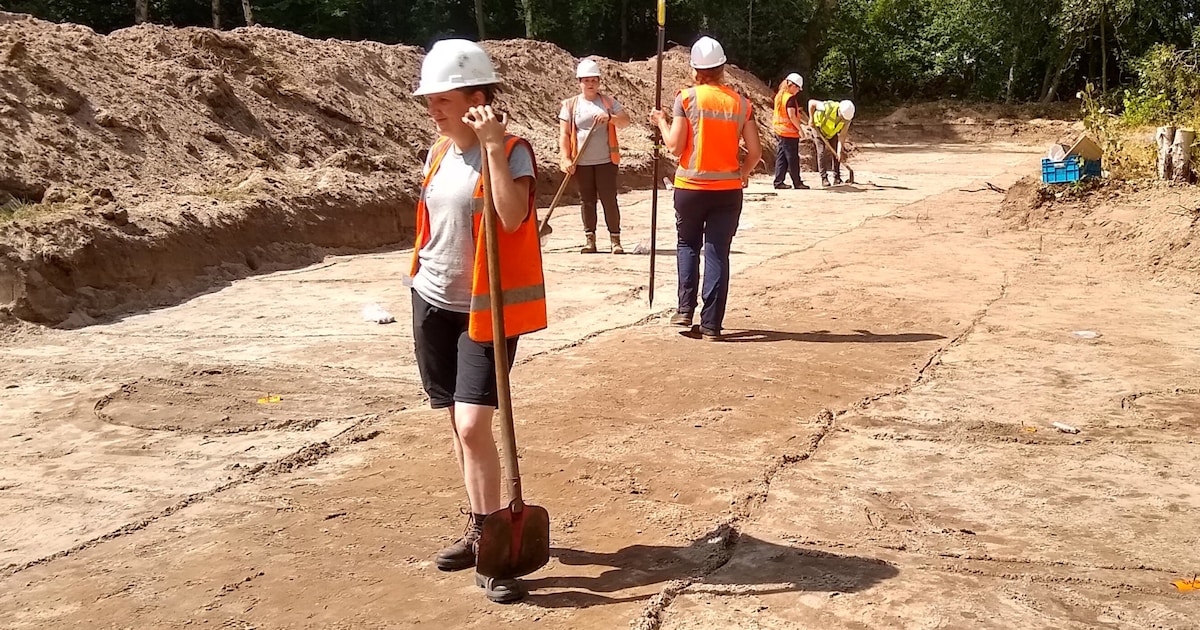 Archeoloog presenteert vondsten Benvenutolaan: 4000 jaar Voorschoten