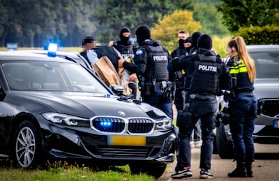 LIVE schietpartij Overasselt | Politie houdt nieuwe verdachten aan, schutters gebruikten automatische vuurwapens