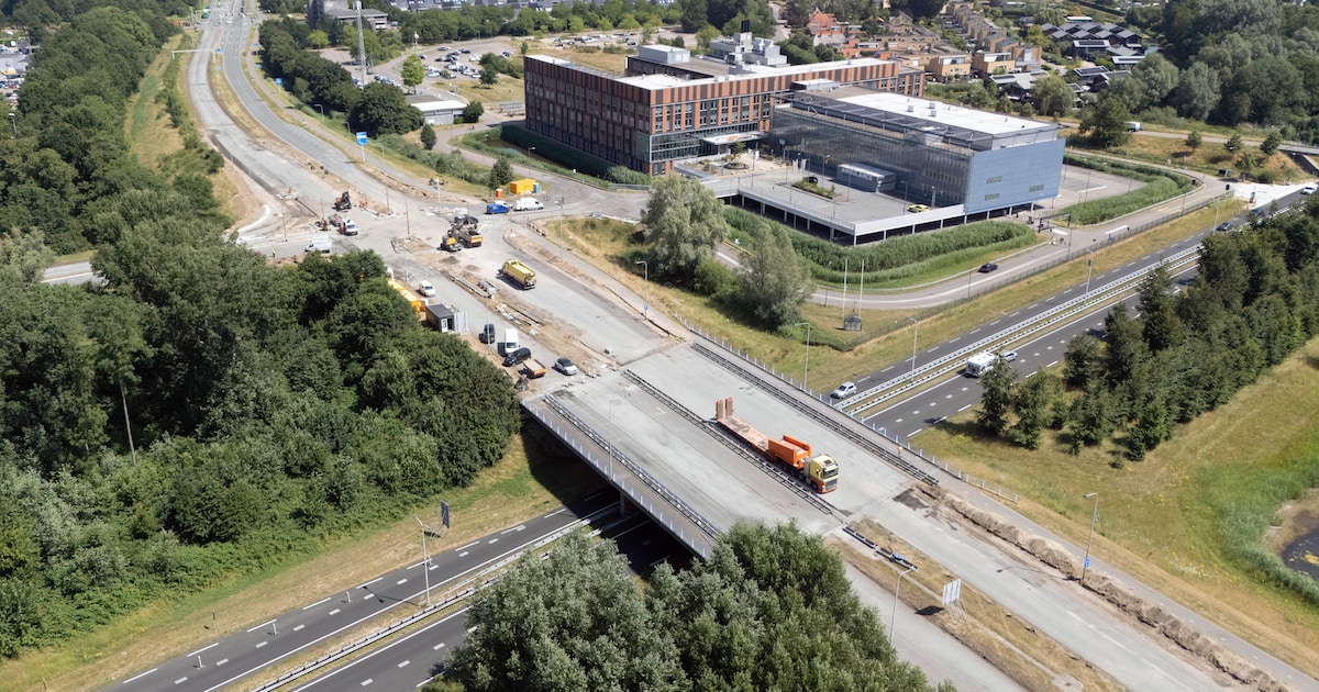 Verkeer rondom het Zutphense ziekenhuis loopt vast; extra brug open