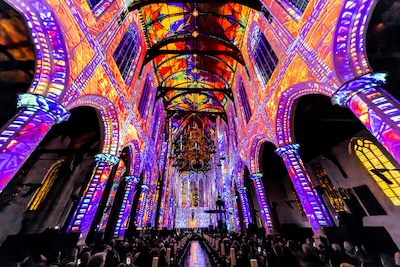 Internationale lichtshow Luminiscence strijkt neer in Utrechtse Jacobikerk