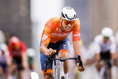 Brandon McNulty zorgt voor daverende verrassing en pakt wereldtitel, brons voor dappere Mathieu van der Poel