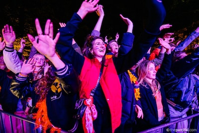 Koningsnacht in Den Haag: er rijden geen bussen en trams in het centrum