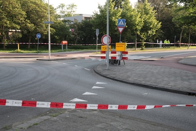 Terwijl agenten Abdalla observeren na dodelijk ongeluk, blijkt hij bezig met serie woninginbraken