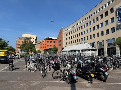 Wielerwarboel: hier kun je je fiets wél parkeren op station Amersfoort Centraal
