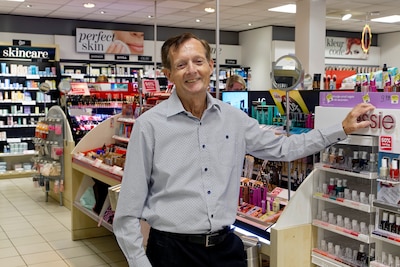 Harrie stopt na 26 jaar met zijn Etos in Veghel en uit felle kritiek op het centrummanagement: ‘Ik b