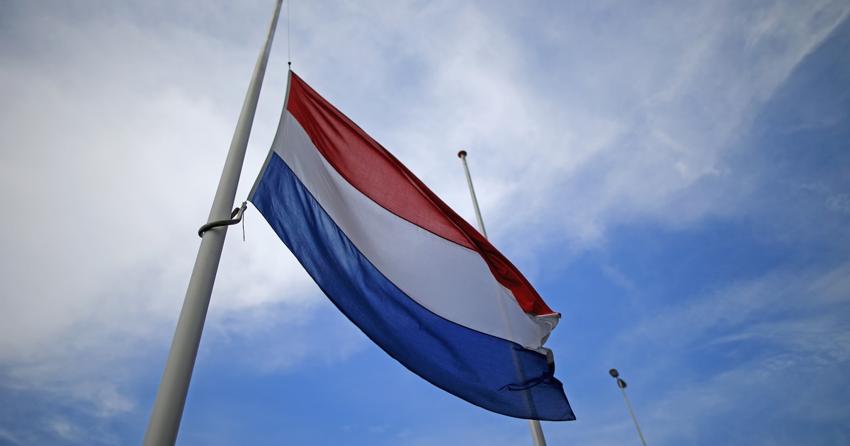 Dodenherdenking 2026: Hellendoorn herdenkt oorlogsslachtoffers met stille tochten