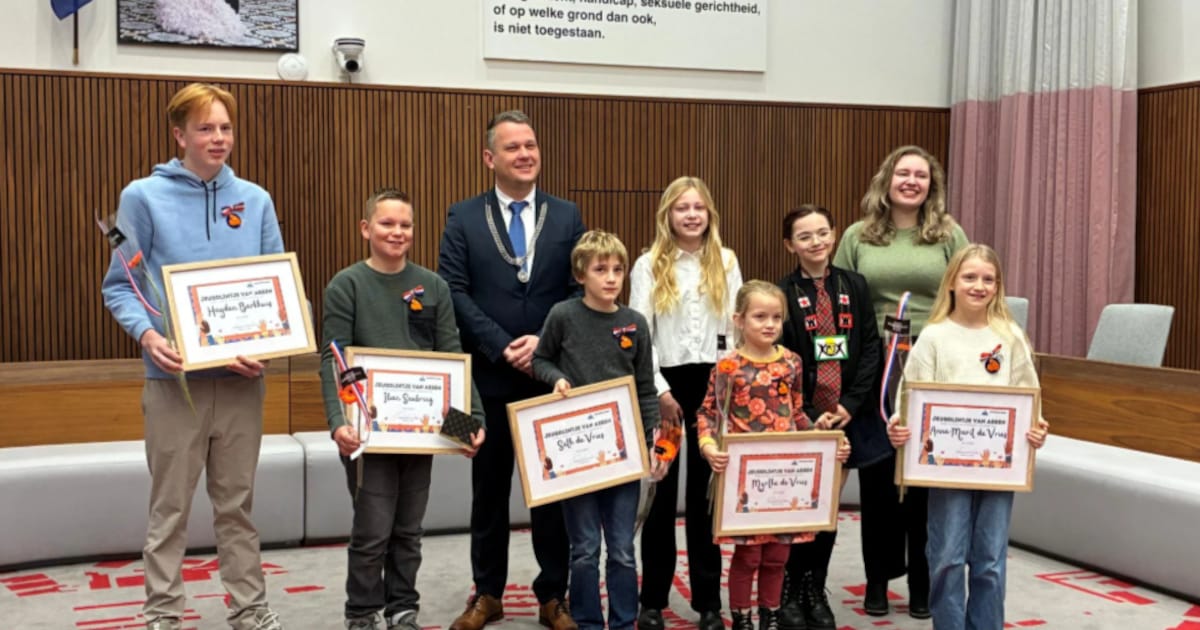 Vijf jongeren krijgen jeugdlintje in Assen