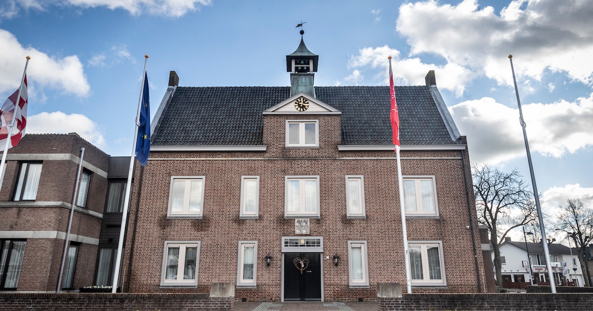 Someren hijst vlag in alle dorpskernen voor inzet vrijwilligers