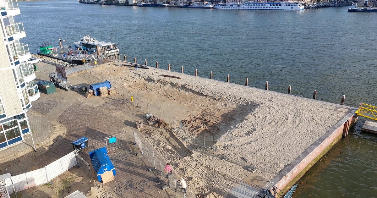 Lezers verdeeld over parkeerplaatsen op Veerplein in Zwijndrecht