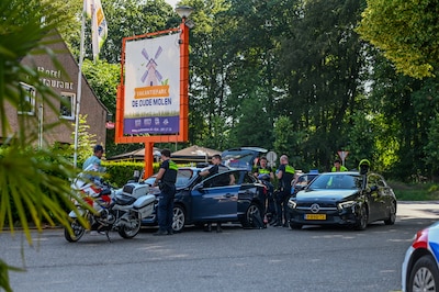 Politie houdt twee personen aan voor drugsbezit bij controle in Berg en Dal