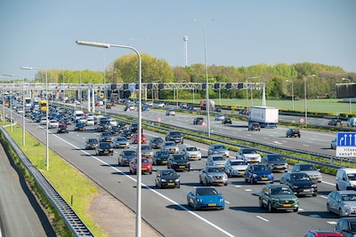 Zo lang is de gemiddelde Nederlander onderweg naar zijn werk