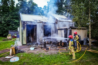 Rechter straft Danny D. met vijf jaar cel en verplichte behandeling na brand bij Skaeve Huse