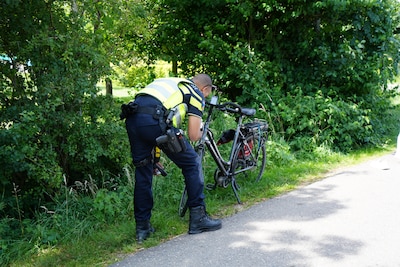 Fietser raakt gewond na val op Zalkerveerweg in Zwolle