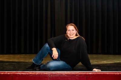 Alice wil met theater kinderen sterker maken: ‘Op het podium voelde ik me eindelijk gezien’